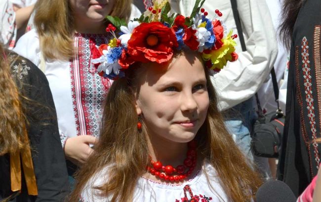 В Харькове прошел парад вышиванок
