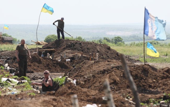 Боевики сбросили гранату с беспилотника на украинские позиции. Ранен военный