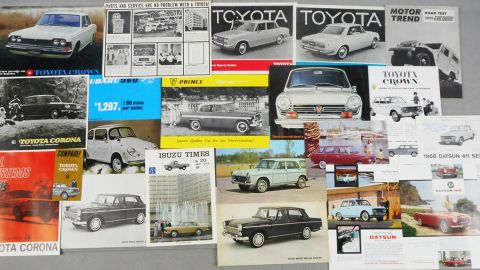 Поліція 40 років колекціонує автомобільні буклети: як вони допомагають розкривати злочини