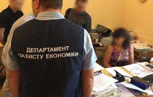 На Одещині викрили експерта, що планувала за хабар знизити оцінку майна