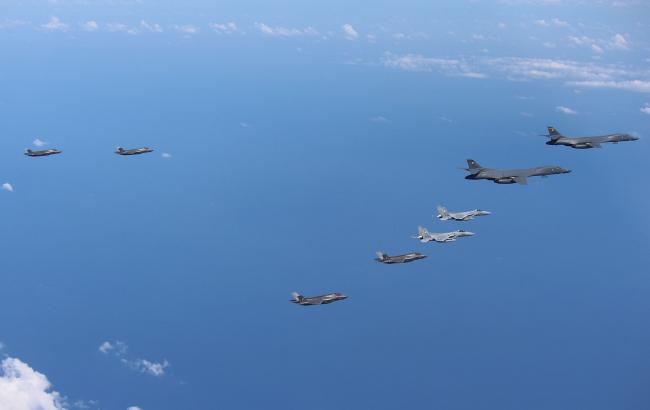 Японія і США провели навчання з винищувачами