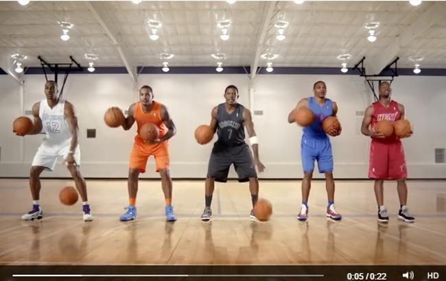 Баскетболисты NBA исполнили "Щедрик" на мячах