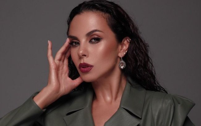 Улыбчивая Настя Каменских поделилась своей радостью и восхитила цветущим видом