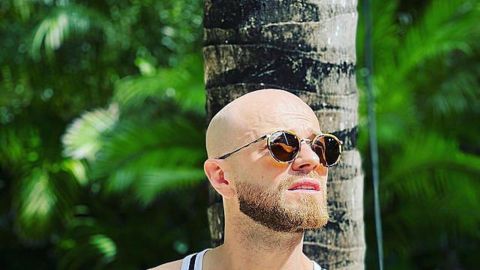 Дружина не впізнає: Влад Яма показав радикальні зміни в зовнішності