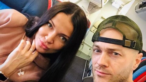 На Маямщине все так ходят: Влад Яма в стильной шубке устроил модный батл с женой