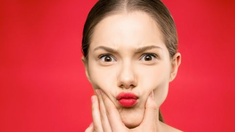 Які продукти прискорюють старіння: експерт назвала ворогів молодості і краси