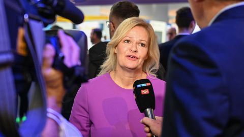 Глава МВД Германии заявила о масштабной опасности для страны со стороны России