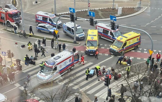 В польском Щецине автомобиль сбил на переходе 12 человек: среди пострадавших есть дети