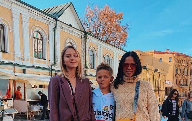 Любимое фото: падчерица Потапа взбудоражила сеть снимком в белье