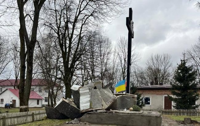 Львівська область перша в Україні повністю завершила декомунізацію