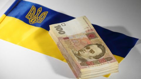 Зростання іноземних інвестицій в Україну можливе після судової та антикорупційної реформ, - експерт