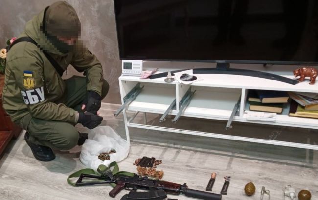 Готували теракти та збирали розвіддані про ЗСУ: у Дніпрі затримали групу агентів ФСБ