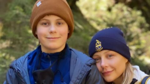 Тина Кароль с сыном в Британии очаровали появлением в вышиванках