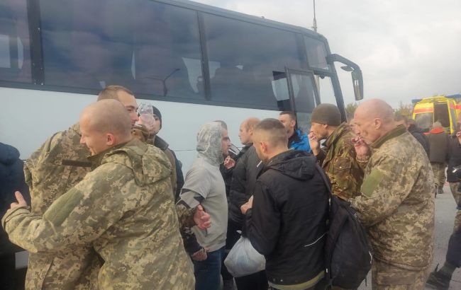 Україна підтвердила визволення з російського полону понад 50 людей