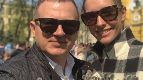 Дивовижні! Горбунов підкорив фото з Осадчою і синочком в мальовничому місці