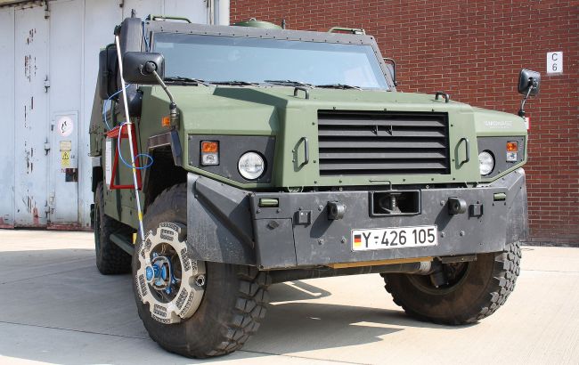 В Швейцарии выяснили, как их бронетехника попала на фронт в Украине