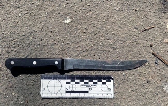 У Херсоні чоловік з ножем напав на підлітків: зловмисник заарештований