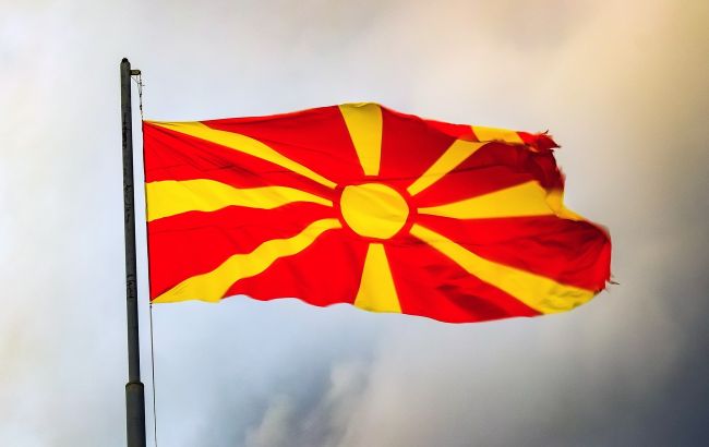 Украина и Северная Македония договорились о "транспортном безвизе"