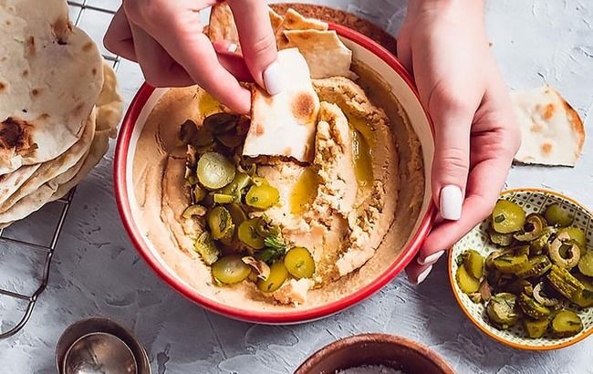 Ситно і оригінально: діп з червоної сочевиці для бутербродів