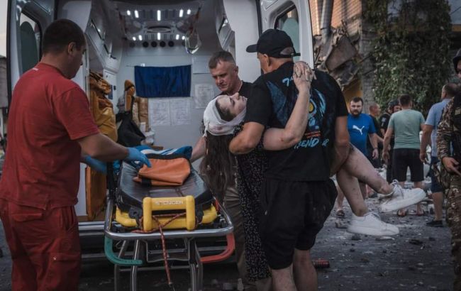 Под ударом многоэтажки, кафе и магазины. Что известно о ракетной атаке на Покровск