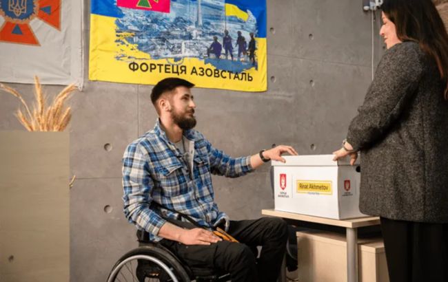 Розпочинає шлях посттравматичного зростання: історія захисника Маріуполя Назарія Красовського