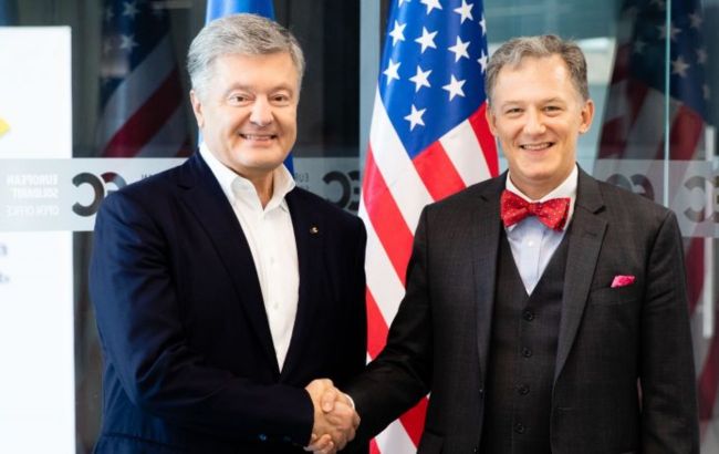 Порошенко обсудил с Временным поверенным в делах США усиление военной помощи Украине
