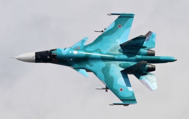 У Повітряних силах показали фото палаючого російського Су-34