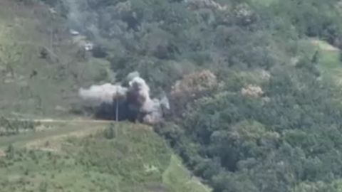 ВСУ одним выстрелом ликвидировали российскую колонну возле Лисичанска (видео)