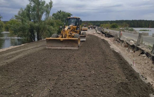 В Киевской области восстановили мост, поврежденный ударом молнии