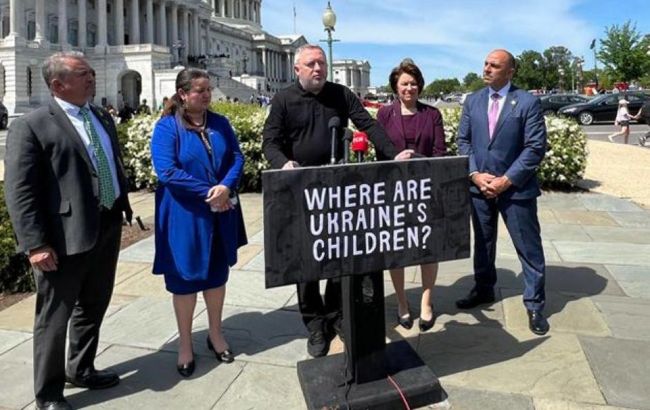 Сенаторы и конгрессмены США подали резолюцию, осуждающую похищение украинских детей
