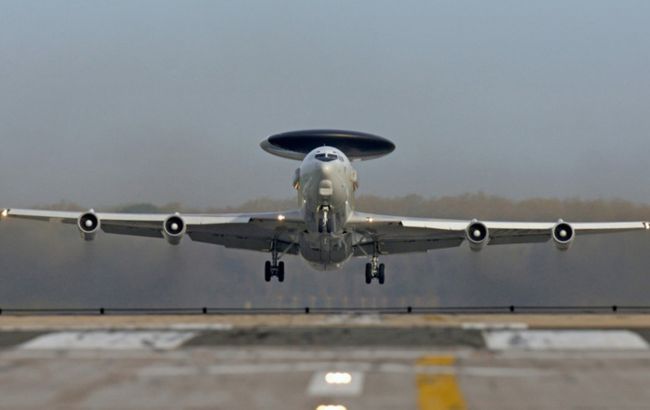 НАТО відправляє літаки спостереження AWACS в Литву, щоб стежити за військовою активністю РФ