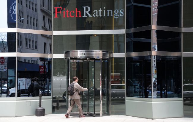 Україна вийшла із рейтингу "обмеженого дефолту". Що цьому сприяло?