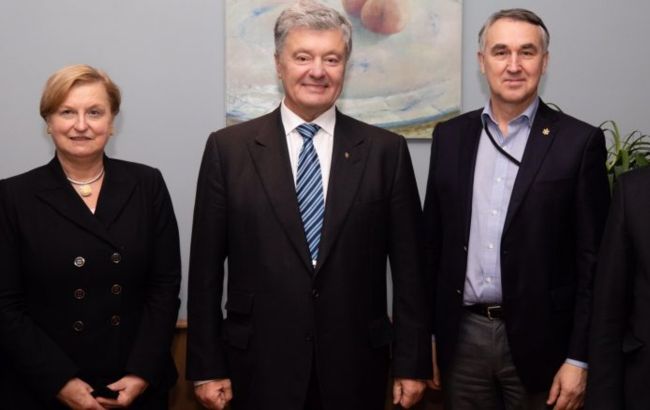 Порошенко обсудил с депутатами Европарламента поддержку Украины