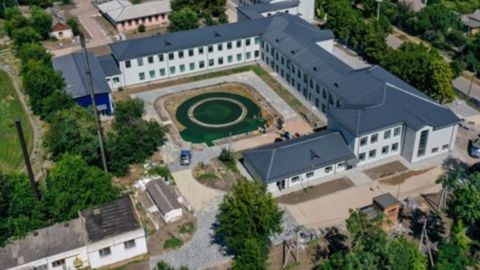 В Апостоловому завершується реконструкція найстарішого корпусу школи №3
