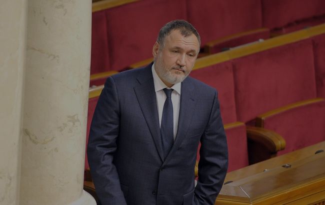 Грозит до 15 лет тюрьмы. Нардепу Кузьмину сообщили о подозрении в госизмене