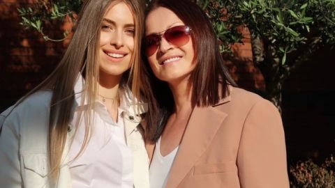 У шортах і кокетливій сорочці: довгонога онука Ротару привітала бабусю з днем народження