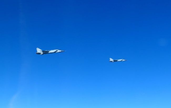 Угорські винищувачі перехопили п’ять російських літаків над Балтійським морем