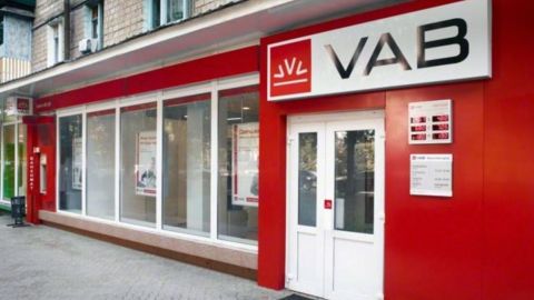 Ні збитків, ні змови. Що відбувається зі справою VAB банку