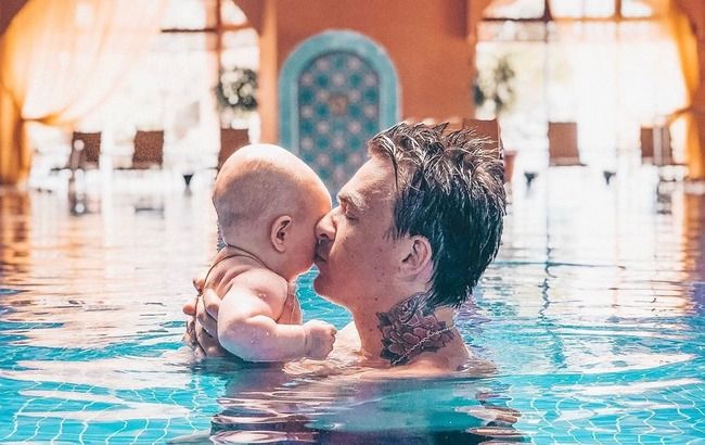 "Ридаю і посміхаюся одночасно": щасливий Топалов викликав ажіотаж відео з сином