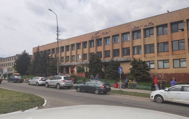 Больше 8 часов. В Мангуше продолжают ждать эвакуационную колонну из Мариуполя