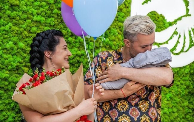 "Мене переслідують": Сніжана Бабкіна показала веселі кадри з чоловіком і сином