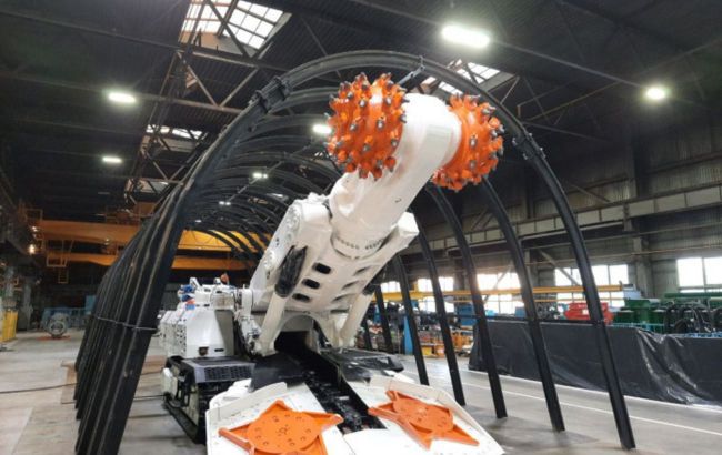 За 11 месяцев ДТЭК изготовил 8 проходческих комбайнов для обеспечения угледобычи