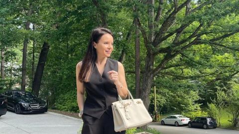 Стильна Подкопаєва показала рідкісне фото з донькою в центрі Києва: "яка доросла дівчинка!"