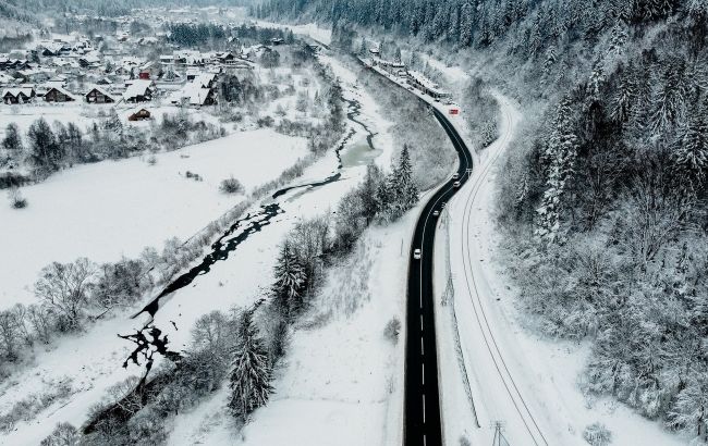 Зеленський проїхав 700 км до Буковеля та поділився враженнями від доріг