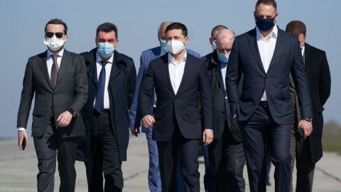 Вся президентская рать: как Зеленский формирует команду власти и кто ему в этом помогает