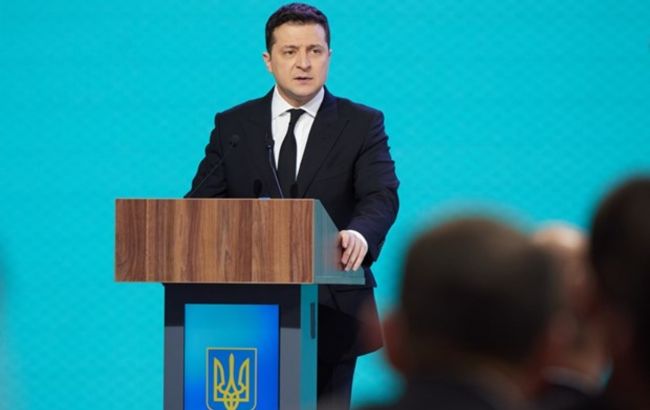 В скором времени стартует строительство новых аэропортов на востоке Украины и на Закарпатье, - Зеленский