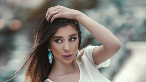 Должны быть у каждой: трихолог назвала базовые продукты по уходу за волосами