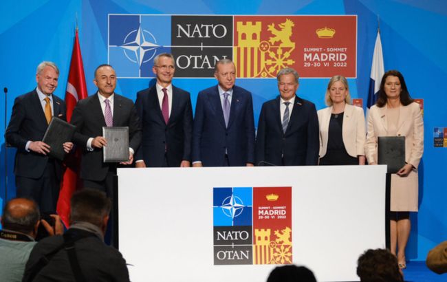 Туреччина підтримає вступ Фінляндії та Швеції до НАТО на саміті: підписано меморандум