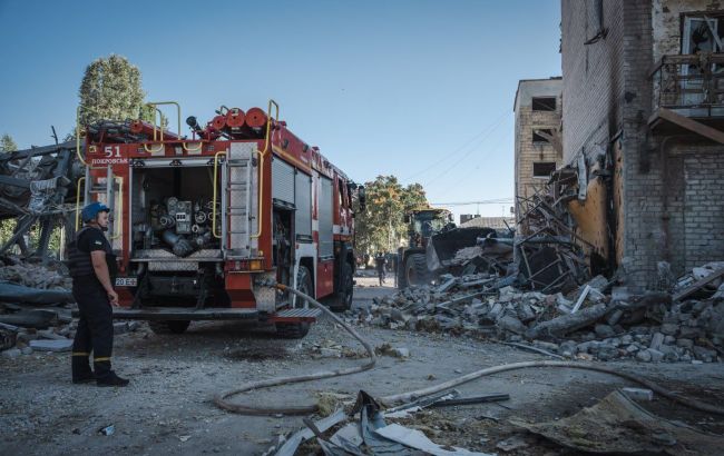 Удар по Покровску: Нацполиция показала кадры спасательной операции