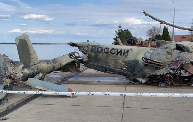 Выловили "крокодила". Сбитый ВСУ российский вертолет достали из Киевского водохранилища